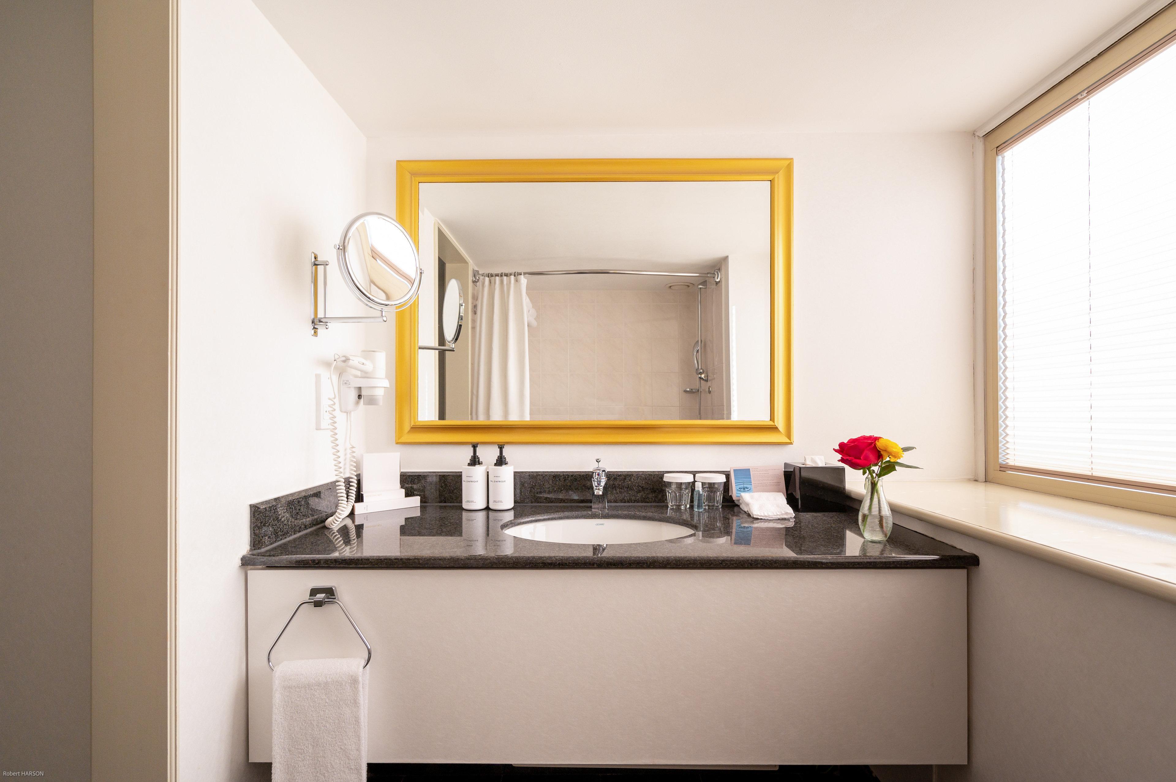Intercontinental By Ihg Hotel