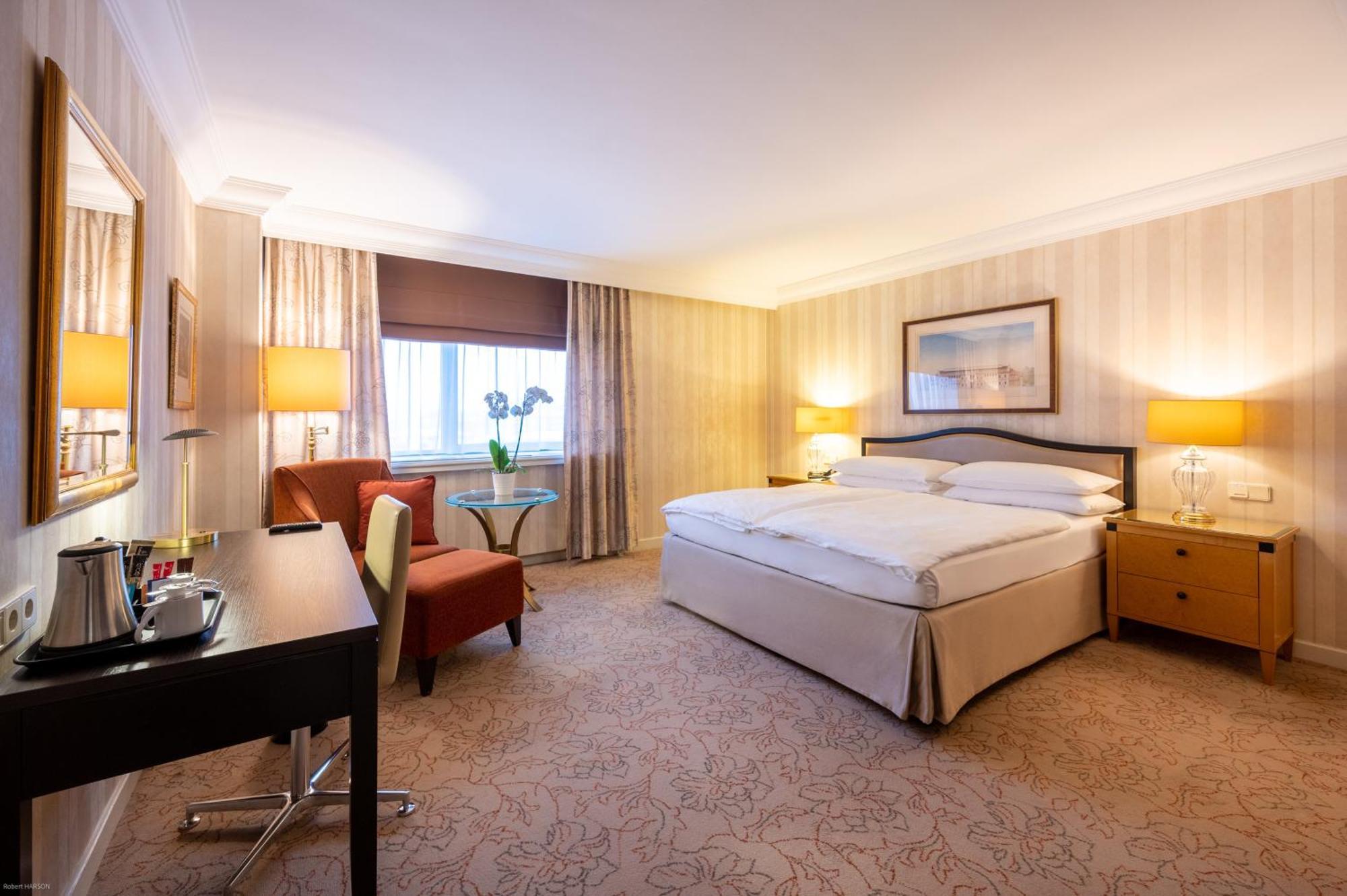 Intercontinental By Ihg Hotel Wien